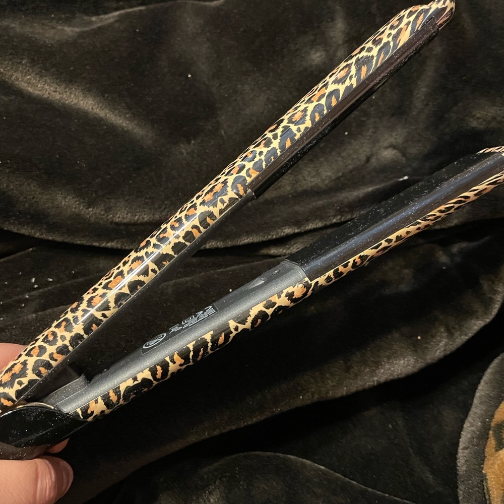 cheetah straightner - Picture 2 of 2